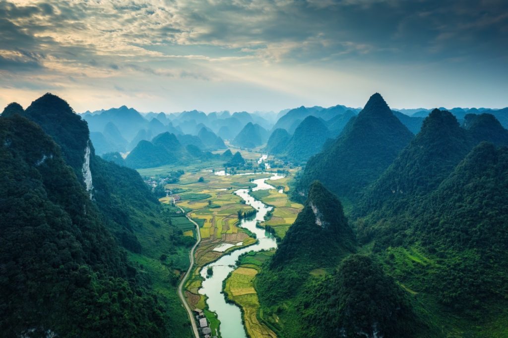 northen vietnam which incluide hanoi, hai phong, ninh bihn and sapa